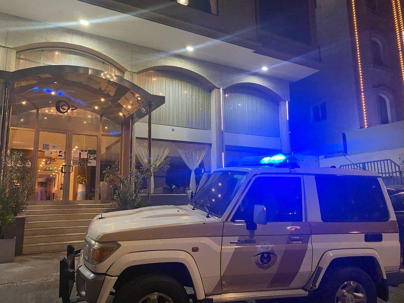 تديره عمالة مخالفة.. 