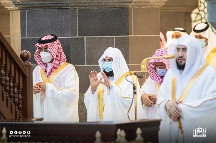 صلاة وخطبة عيد الأضحى من المسجد الحرام 