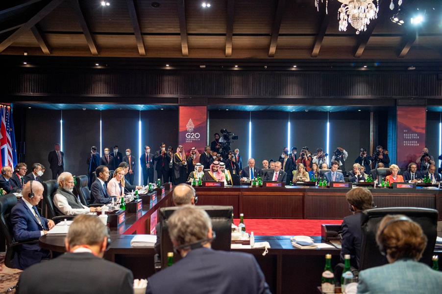 ولي العهد خلال مشاركته بقمة العشرين ولي العهد خلال مشاركته بقمة العشرين