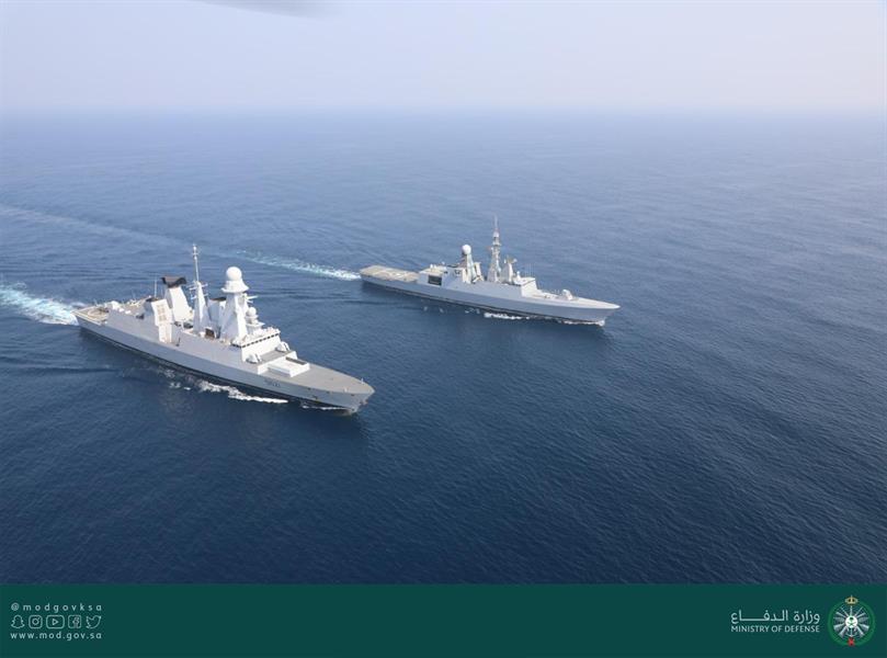 البحرية السعودية" تنفذ تمرين عبور مع نظيرتها الفرنسية