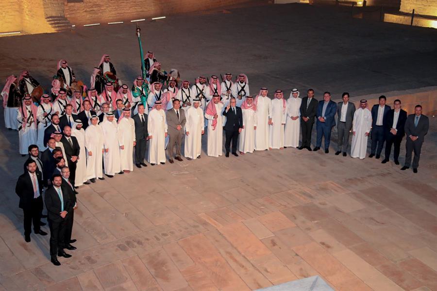 صور