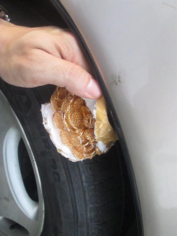 جمرك جسر الملك فهد يحبط تهريب أكثر من 4.5 كغ من الذهب 