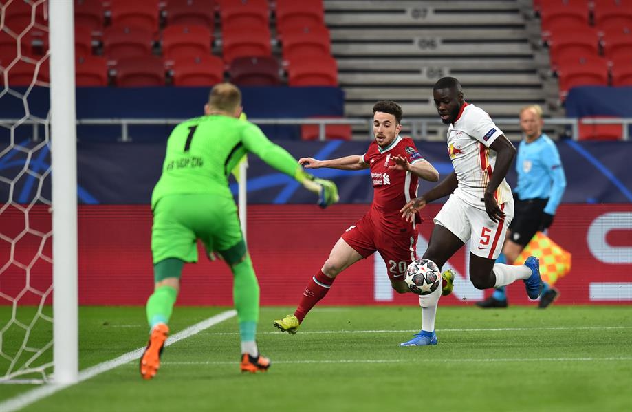 صلاح وماني يقودان ليفربول لربع نهائي أبطال أوروبا على حساب لايبزيغ