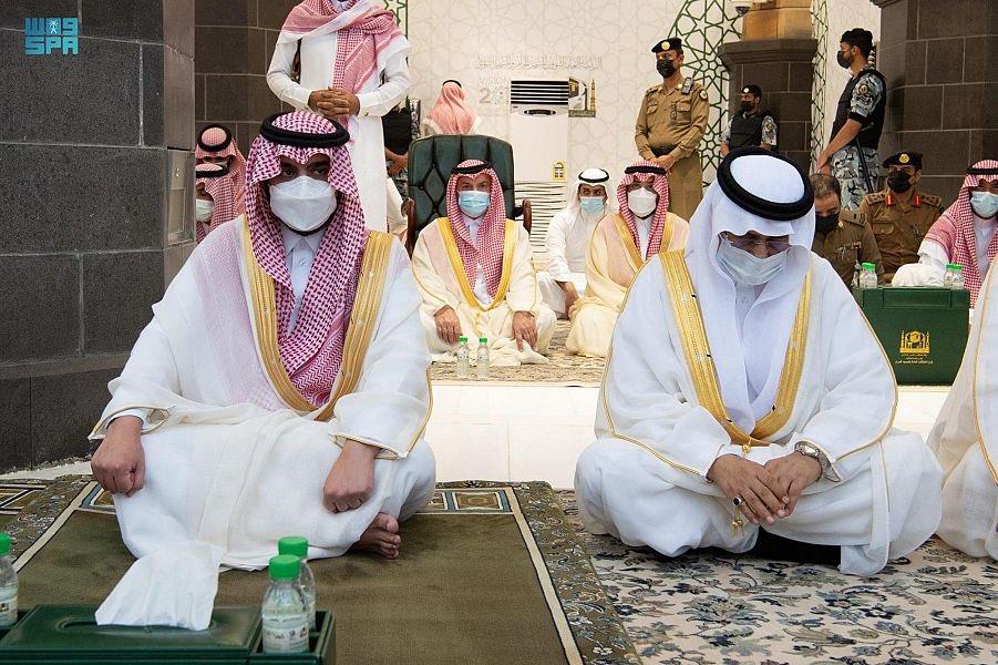 صلاة وخطبة عيد الأضحى من المسجد الحرام 