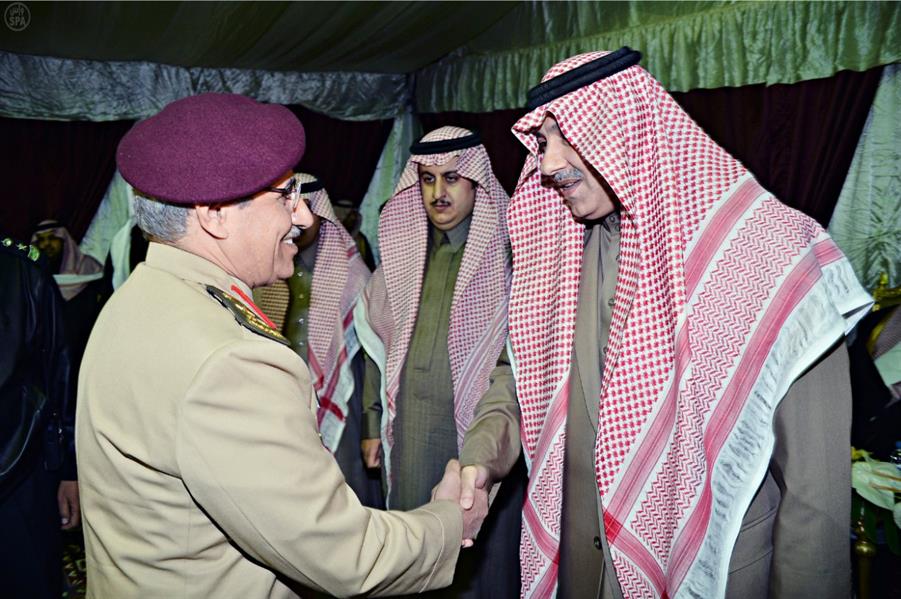 مفتي عام المملكة وأصحاب الفضيلة العلماء والمشايخ يطمئنون على صحة الملك