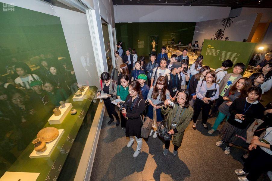 بالصور.. اقبال كبير على معرض للآثار السعودية والجزيرة العربية في كوريا الجنوبية