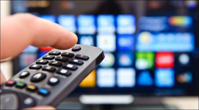 جهاز التحكم عن بُعد في التليفزيون