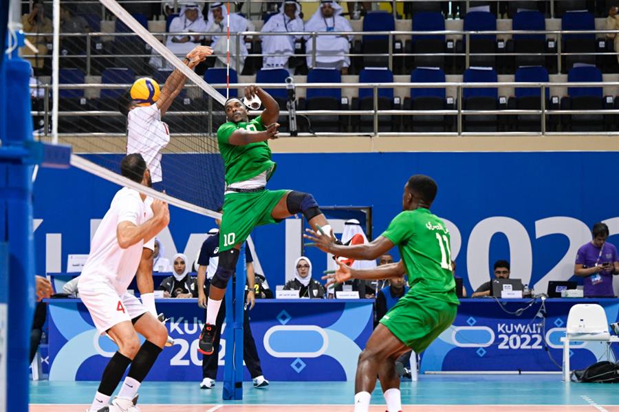 أخضر الطائرة يفوز أمام الإمارات بدورة الألعاب الخليجية أخضر الطائرة يفوز أمام الإمارات بدورة الألعاب الخليجية