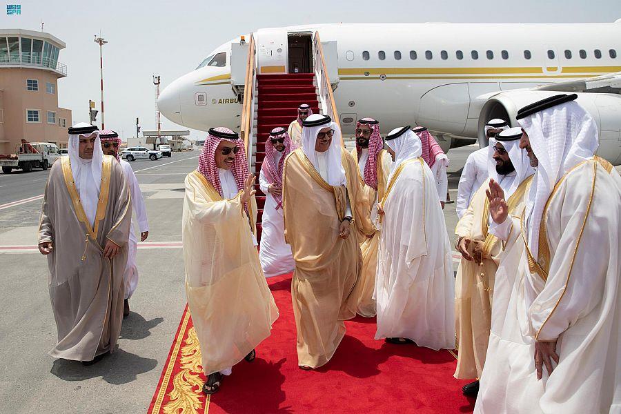 وزير الخارجية يصل مملكة البحرين
