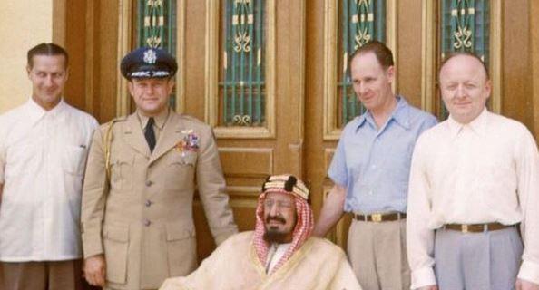 الملك عبد العزيز