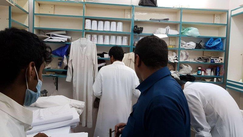 مكة.. ضبط 18 آسيويًا يلعبون القمار في شقة يديرونها كمشغل للخياطة