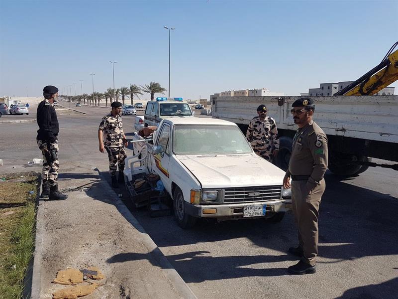 بلدية غرب الدمام: مصادرة ٣ أطنان من الخضار والفاكهة وإزالة ١٥ بسطة في حملة ميدانية في ضاحية الملك فهد بلدية غرب الدمام: مصادرة ٣ أطنان من الخضار والفاكهة وإزالة ١٥ بسطة في حملة ميدانية في ضاحية الملك فهد