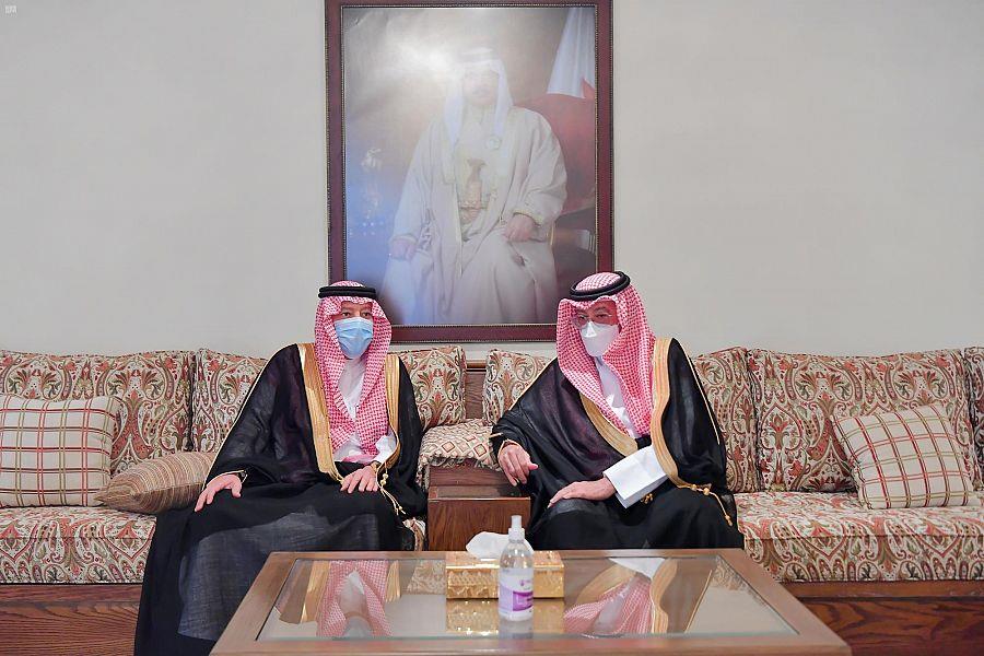 نائب وزير الخارجية يزور سفارة البحرين لتقديم العزاء في وفاة صاحب السمو الملكي الأمير خليفة بن سلمان آل خليفة رحمه الله