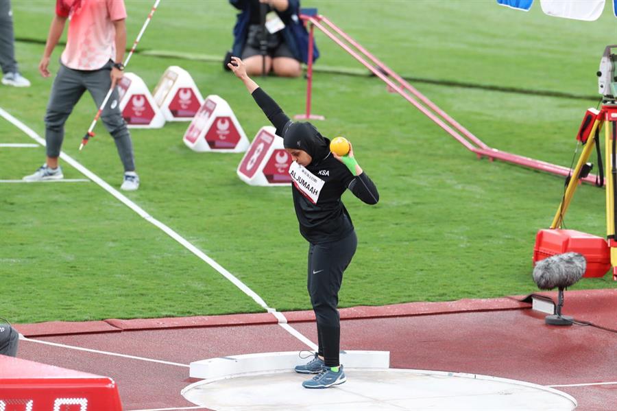 سارة الجمعة تحتل المركز السادس في مسابقة دفع الجلة بـ 