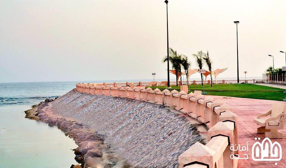أمانة جدة تهيئ شواطئها ومرافقها للسكان والزائرين خلال العيد أمانة جدة تهيئ شواطئها ومرافقها للسكان والزائرين خلال العيد