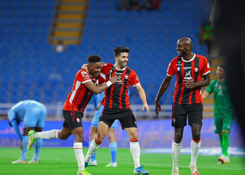 الرائد والباطن