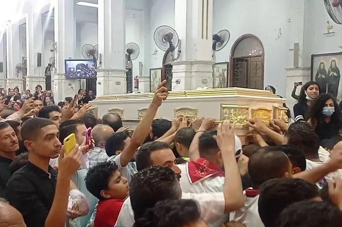 تشييع ضحايا كنيسة بمصر