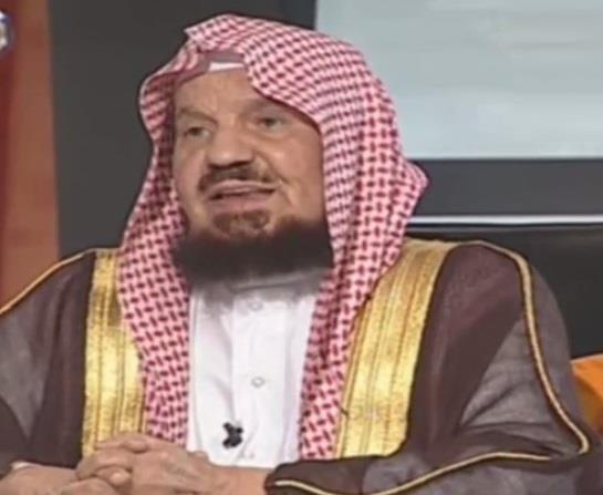 أخبار 24 بالفيديو بن منيع إباحة اكتتاب الأهلي لا تعني ترغيب الناس فيه وعلى الكلباني أن يتقي الله