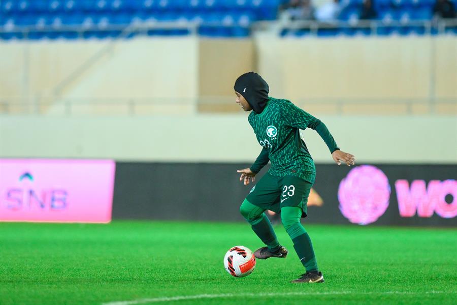 أخضر السيدات يتخطى موريشيوس بهدف في البطولة الودية الدولية (صور)