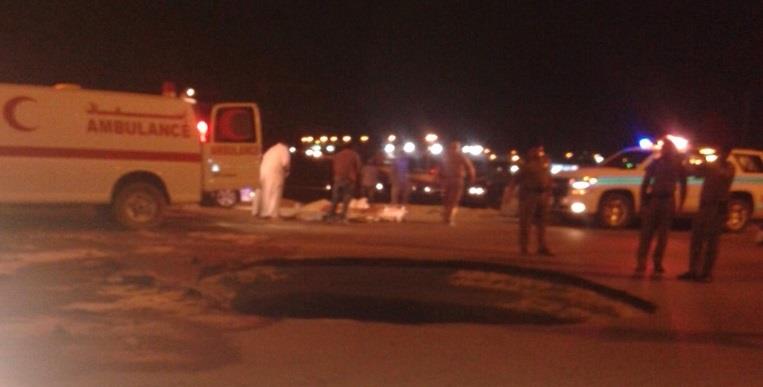  وفاة آسيوي و 4 إصابات وسقوط سيارتين في هبوط أسفلتي لكوبري