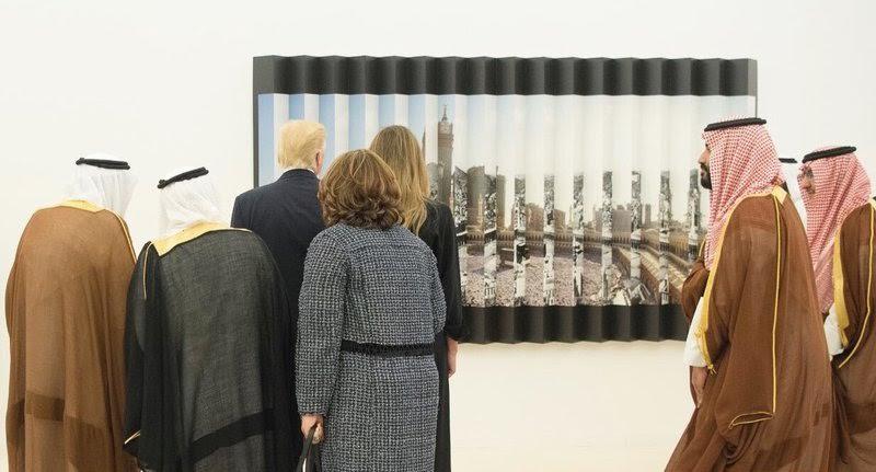 تعرف على سر صورة الحرم المكي الشريف التي وصفها الرئيس 