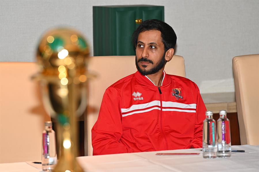 الهلال بالأزرق والوحدة بالأحمر في نهائي كأس الملك