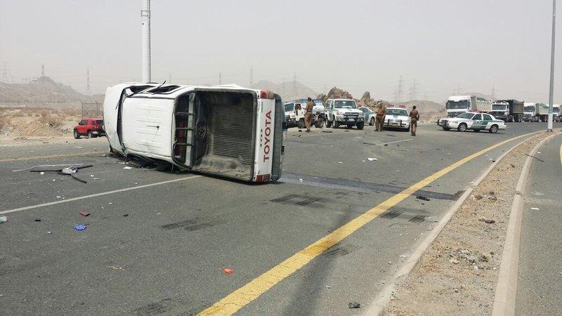 مصرع وإصابة 5 أشخاص إثر انفجار إطار مركبة بمكة المكرمة