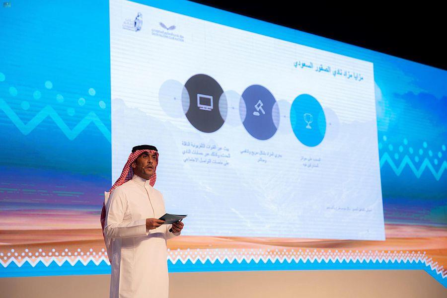 بيع فرخ شاهين بـ 166 ألف ريال في أولى ليالي مزاد نادي الصقور السعودي الثالث