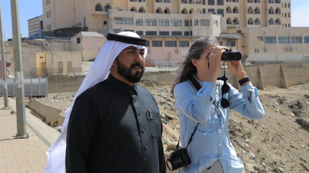 واقعة اعتداء قرود على مواطن بالباحة