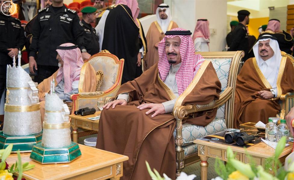 خادم الحرمين يرعى سباق الخيل على كأس الملك عبد العزيز رحمه الله