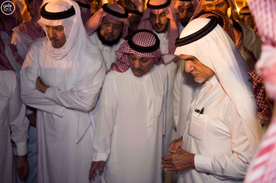 تشييع سعود الفيصل في مقبرة العدل بمكة
