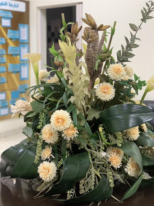 المدارس تستقبل طلاب الابتدائية ورياض الأطفال المدارس تستقبل طلاب الابتدائية ورياض الأطفال