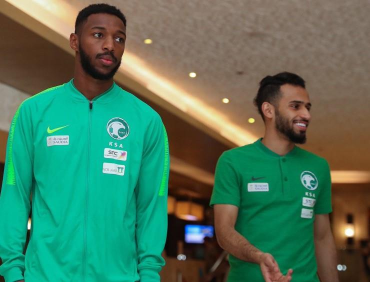 الاخضر يبدأ الاستعداد لغينيا والإمارات