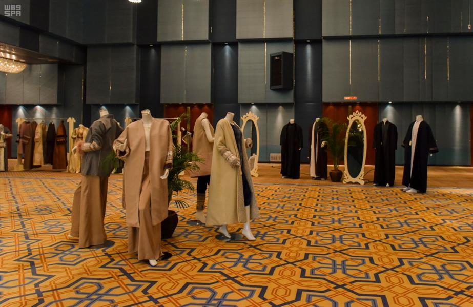 افتتاح معرض نسائي للأزياء الشتوية بقصر الثقافة في الرياض