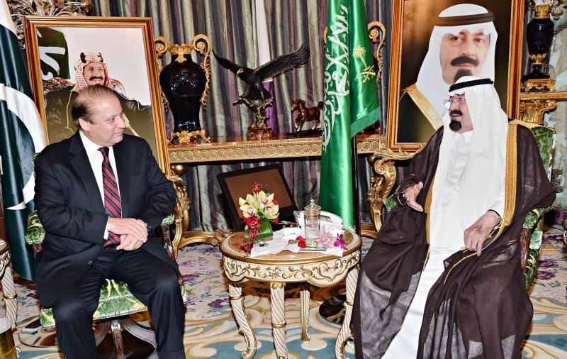 خادم الحرمين الشريفين يستقبل دولة رئيس وزراء باكستان