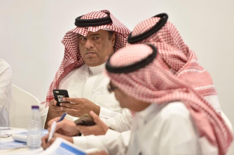 لجنة الحكام تشرح تقنية الفيديو للإعلاميين لجنة الحكام تشرح تقنية الفيديو للإعلاميين