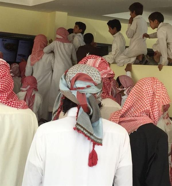 بالفيديو والصور.. وجبة مجانية بمناسبة اليوم الوطني تتسبب بفوضى عارمة في سلسلة مطاعم شهيرة بالفيديو والصور.. وجبة مجانية بمناسبة اليوم الوطني تتسبب بفوضى عارمة في سلسلة مطاعم شهيرة