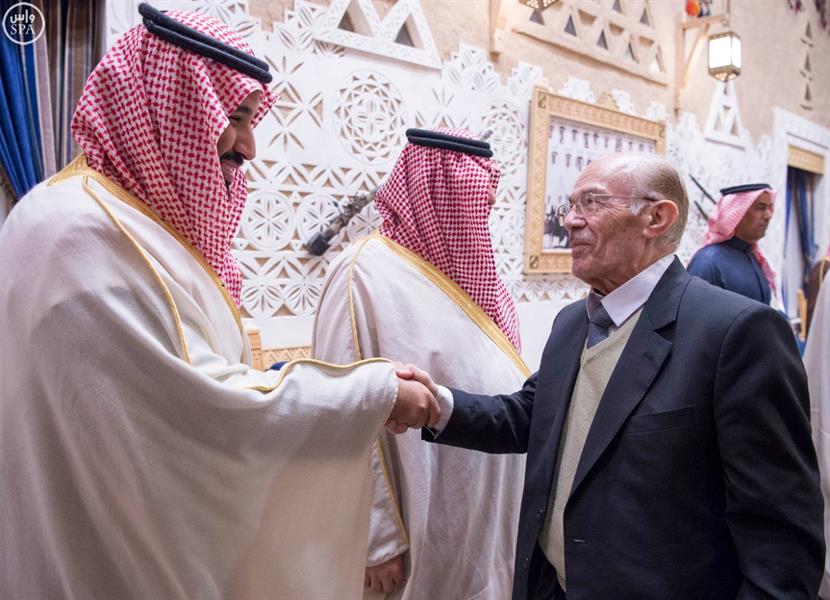 بالصور.. خادم الحرمين الشريفين يستقبل وفد المعارضة السورية بالصور.. خادم الحرمين الشريفين يستقبل وفد المعارضة السورية