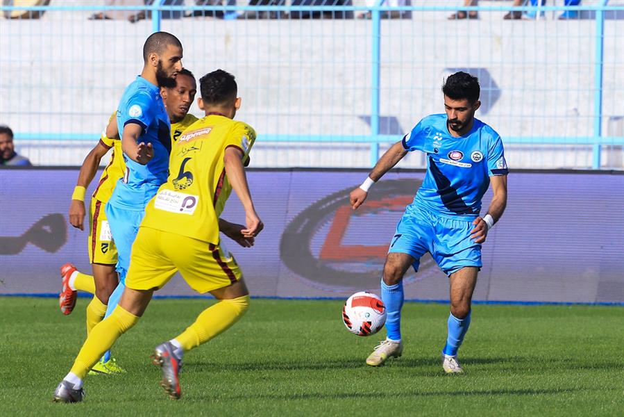 التعادل السلبي يحسم مواجهة "الباطن" و "الحزم"