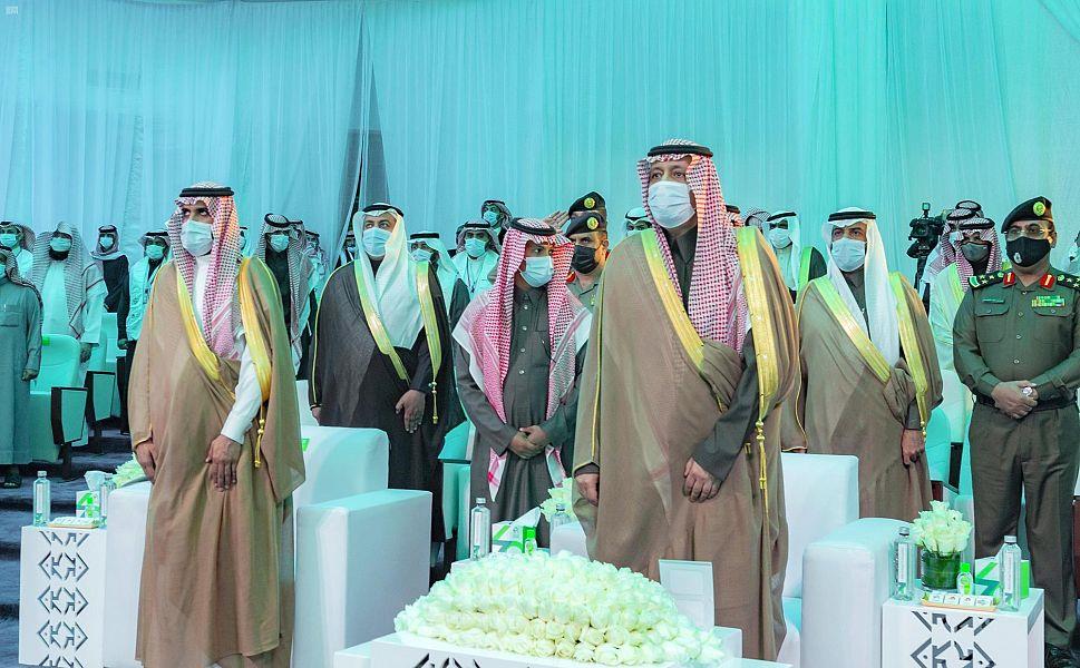أمير الباحة يدشن مشروع أمير الباحة يدشن مشروع