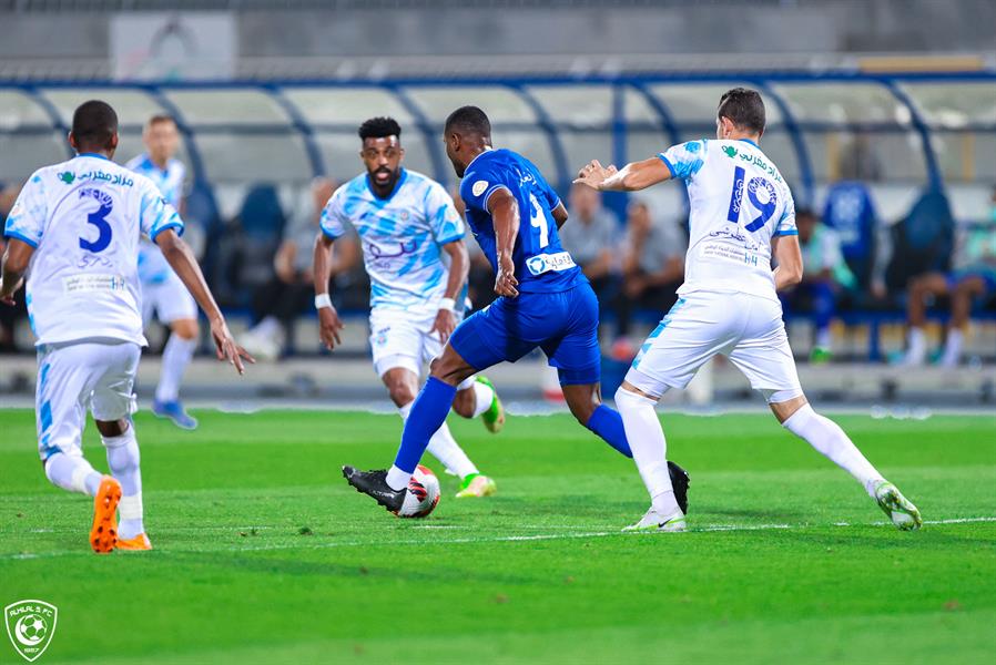 الهلال وأبها