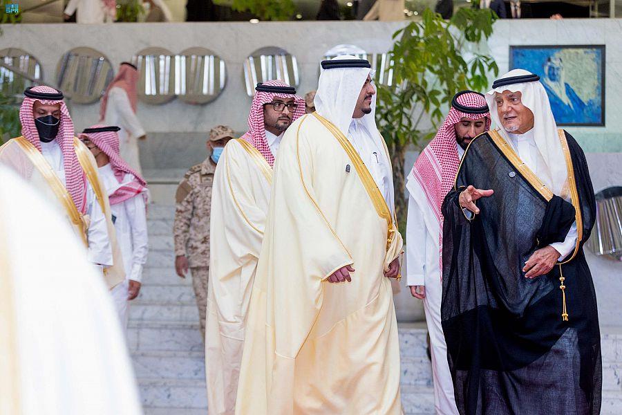 نائب أمير الرياض يفتتح معرض 