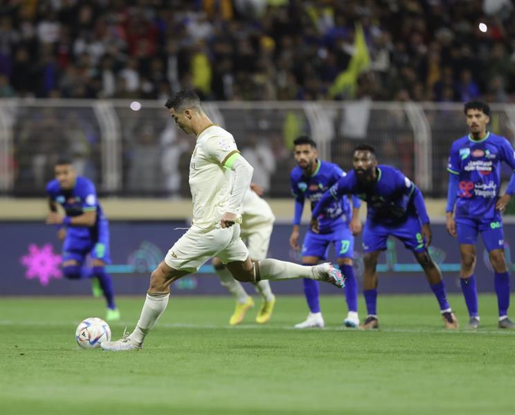 رونالدو يسجل هدف الأول مع النصر