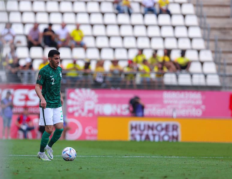 المنتخب الكولومبي يتقدم بهدف في شوط أول أمام الأخضر 