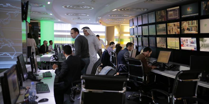  لحظات ما قبل انطلاق قناة 