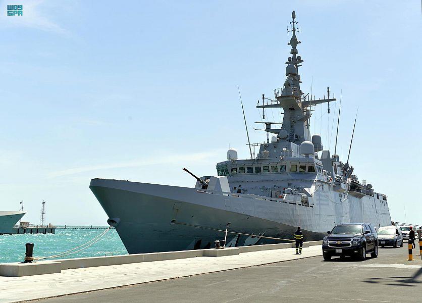 إجلاء 45 مواطنًا و88 من رعايا الدول من السودان إلى جدة إجلاء 45 مواطنًا و88 من رعايا الدول من السودان إلى جدة