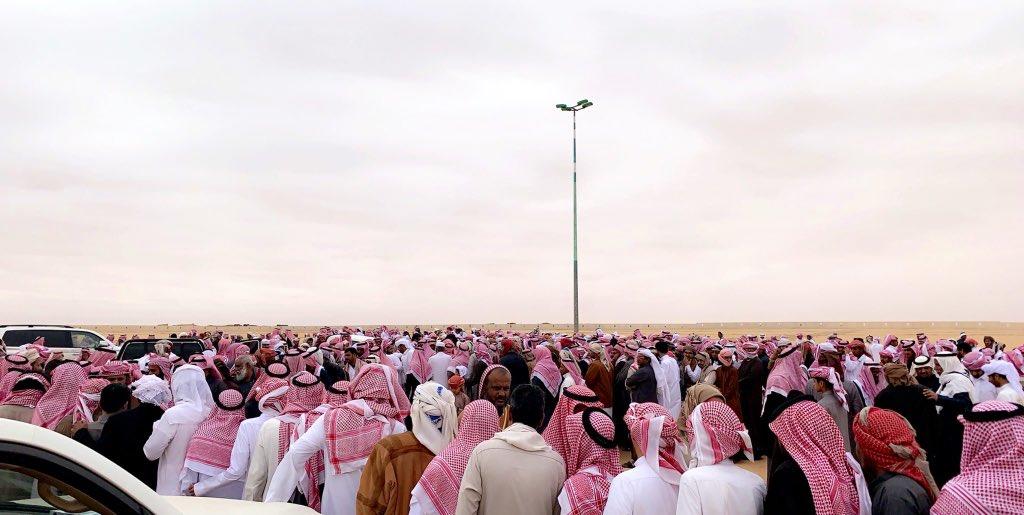 أخبار 24 تشييع جثمان الطالب الذي لقي حتفه طعنا على يد زميله في شرورة صور