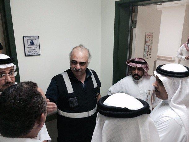  فقيه يتفقد مستشفيي 