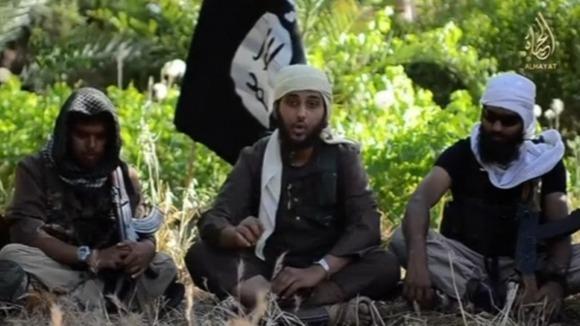 البريطانيين الثلالثة