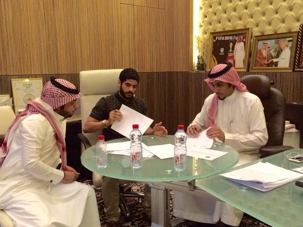 الرائد يستعير الحمد من الهلال